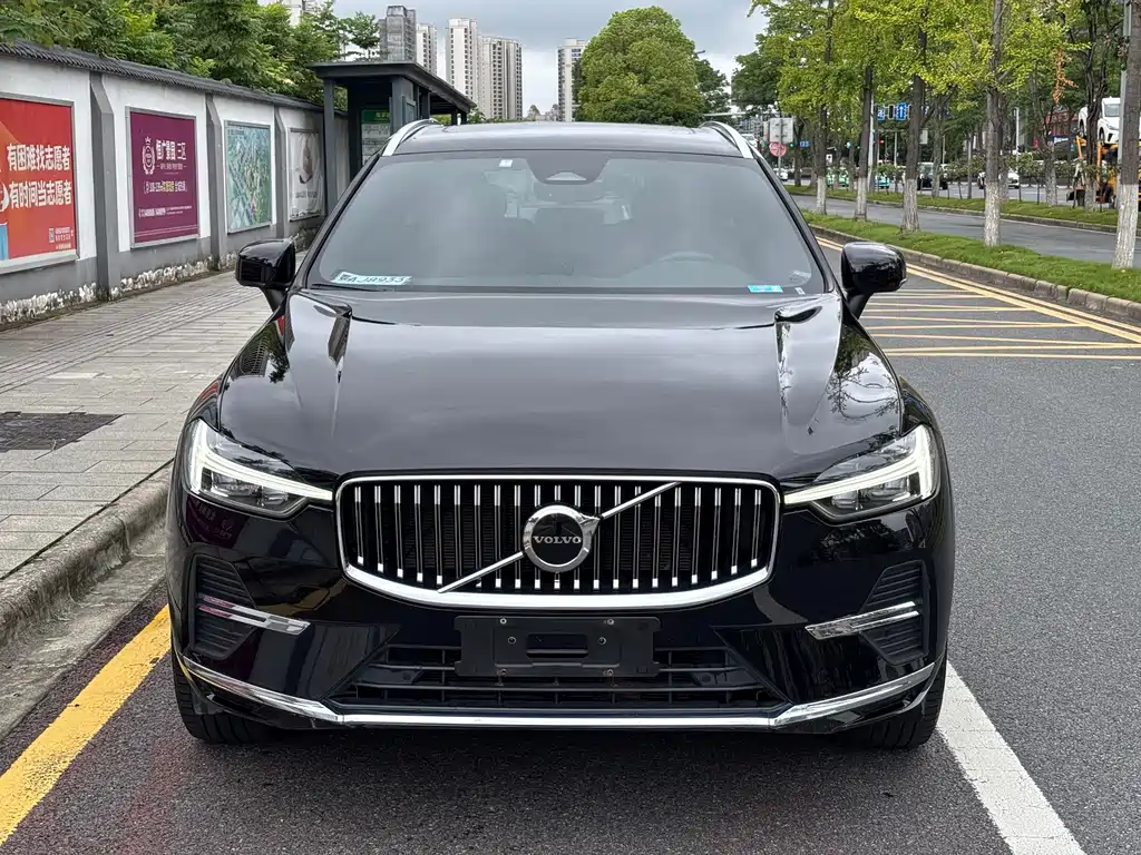 Volvo XC60 2021 — фото 2