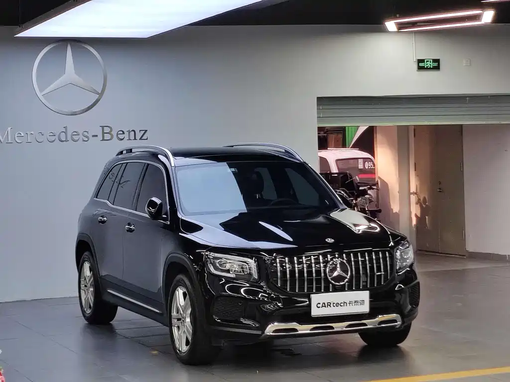 Mercedes-Benz GLB 2023
