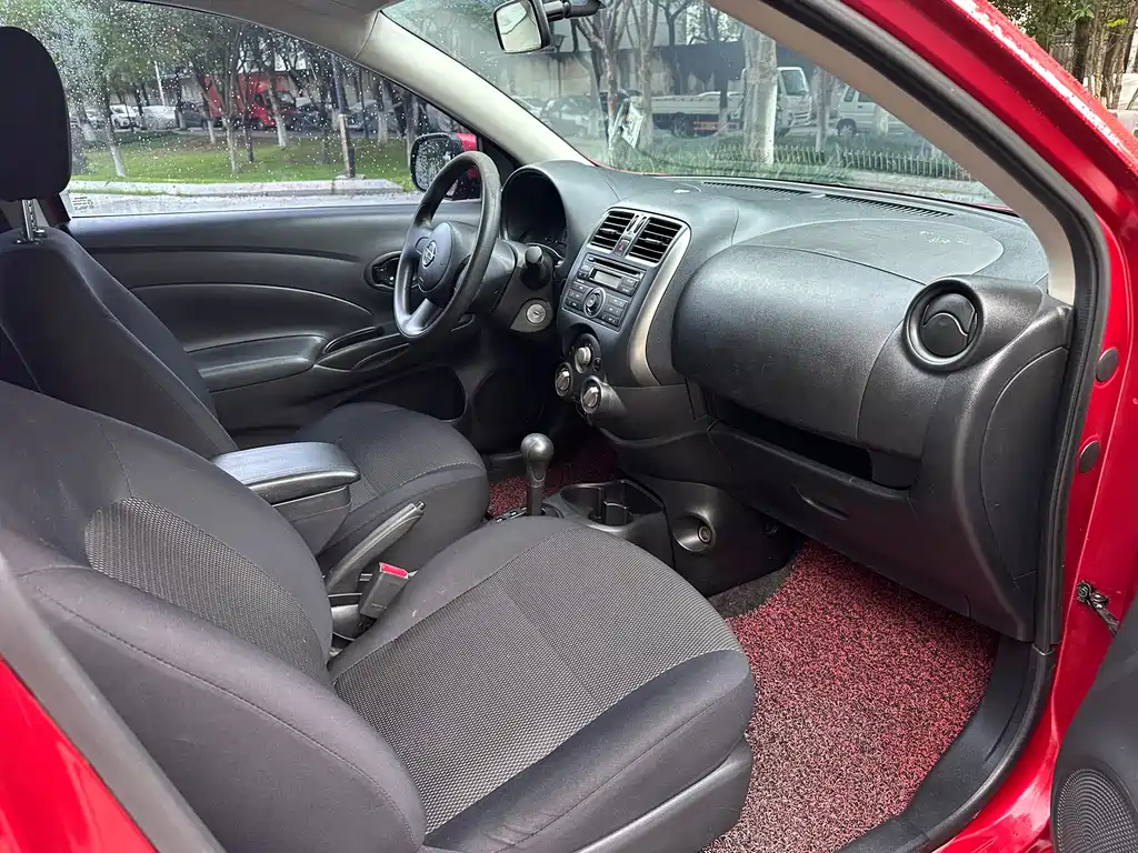 Nissan Sunny 2012 — фото 16