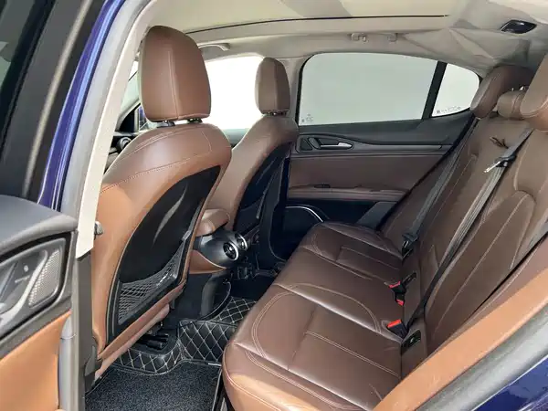 Alfa Romeo Stelvio 2019