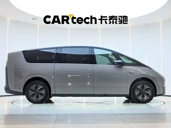 Li Auto MEGA 2025