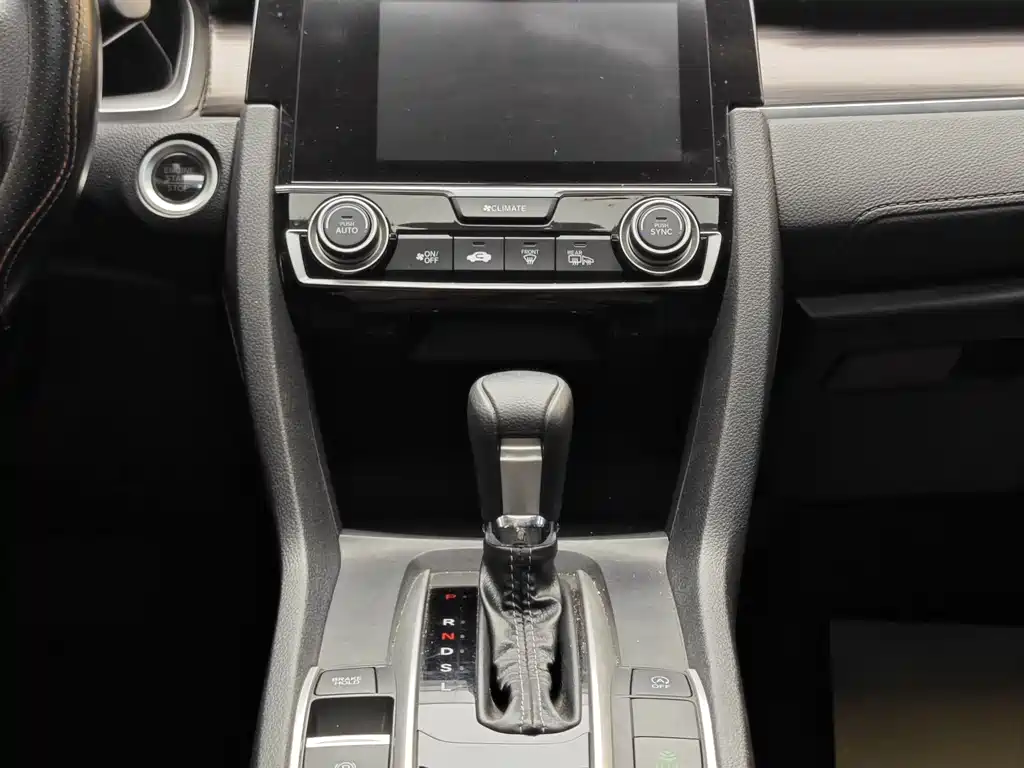 Honda Civic 2021 — фото 18