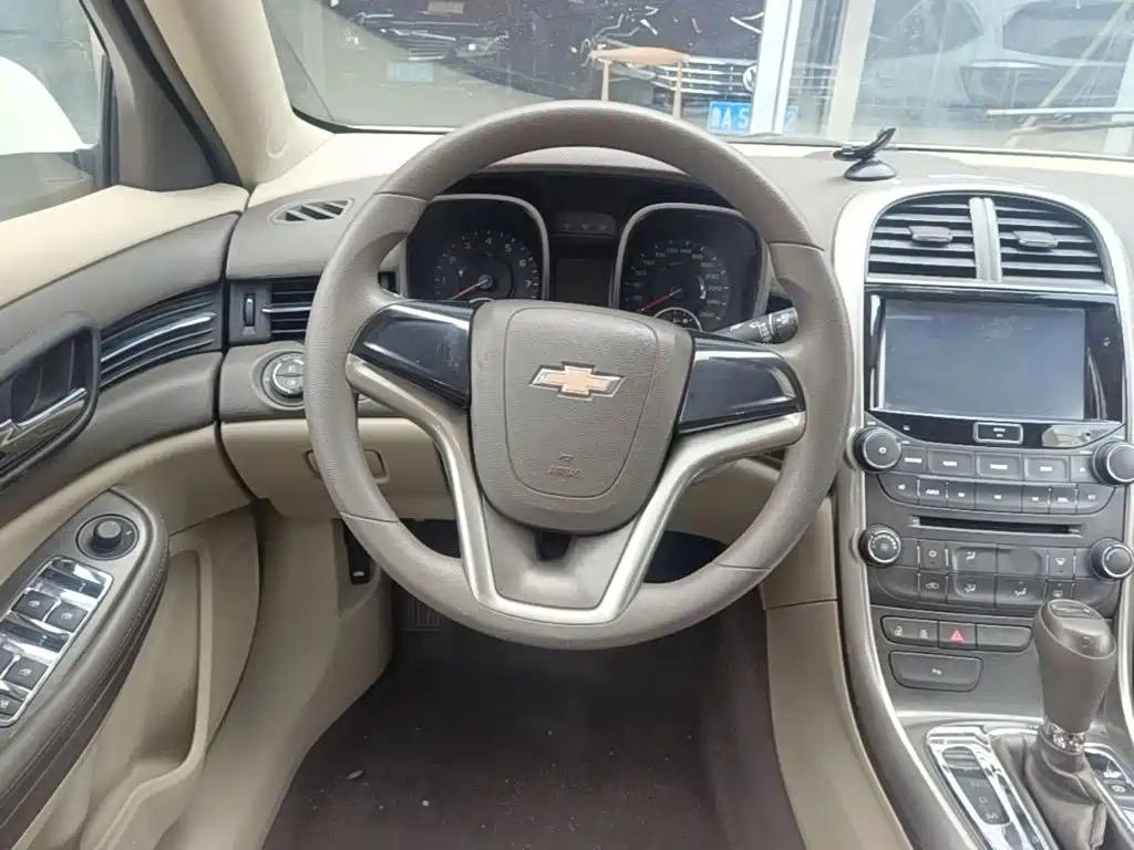 Chevrolet Malibu 2015 — фото 11