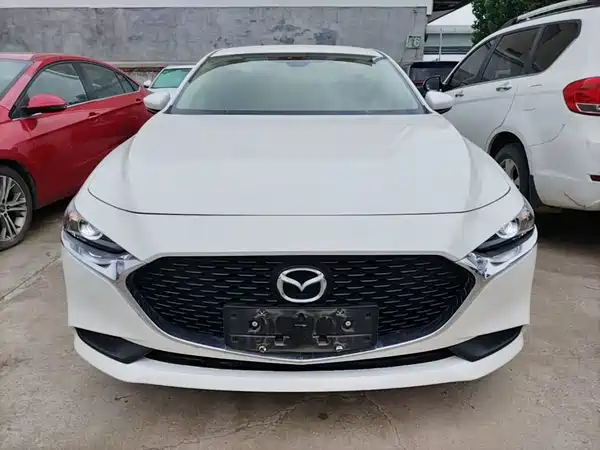 Mazda 3 Axela 2022
