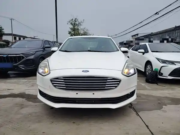 Ford Escort 2019
