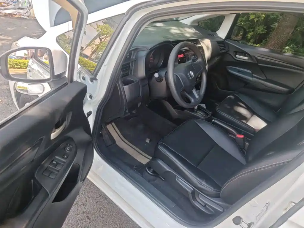 Honda Fit 2016 — фото 16