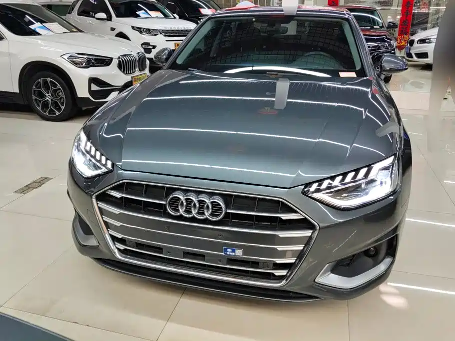 Audi A4L 2021