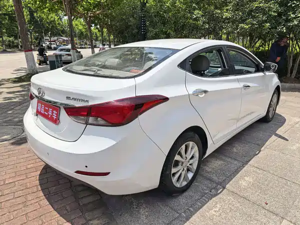 Hyundai Elantra Langdong 2017