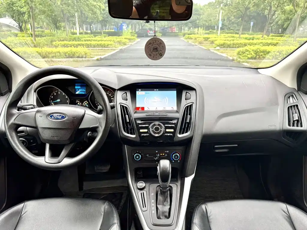 Ford Focus 2016 — фото 6