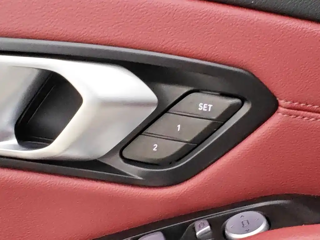 BMW 3 Series 2023 — фото 15