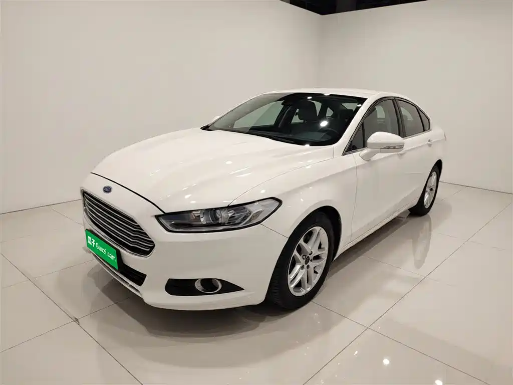 Ford Mondeo 2015 — фото 1
