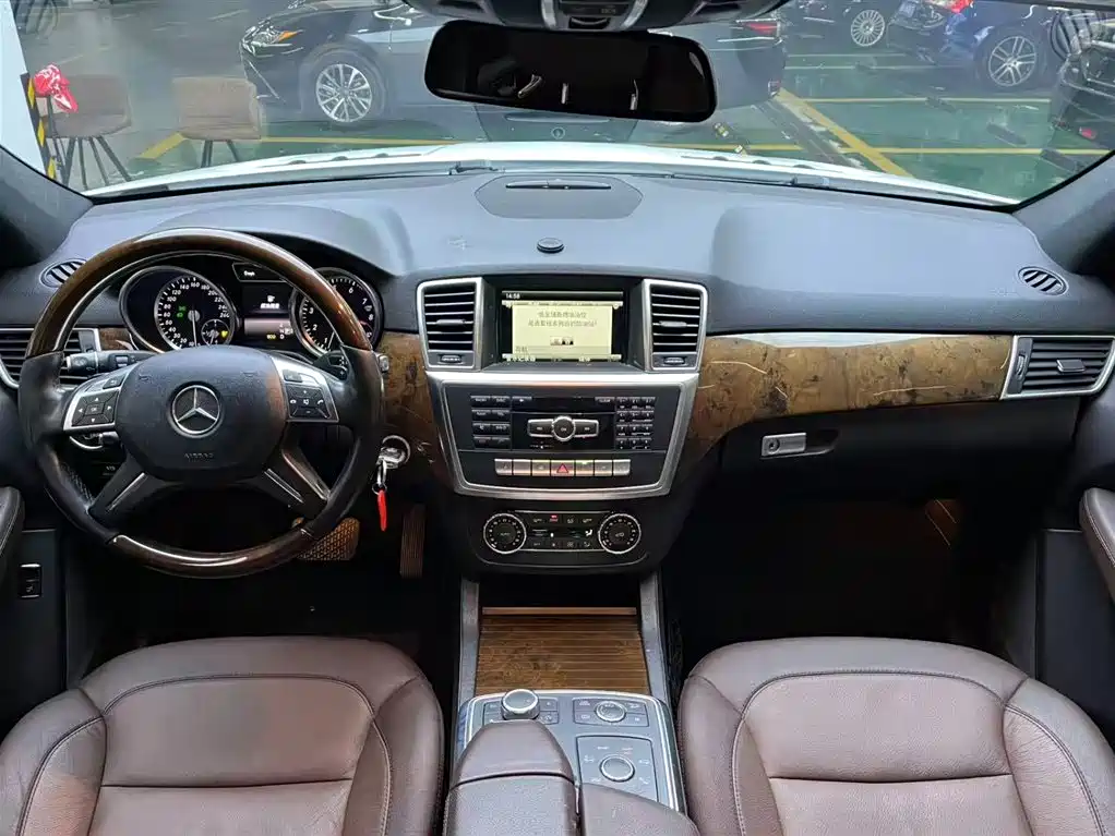 Mercedes-Benz M-Class 2015 — фото 12
