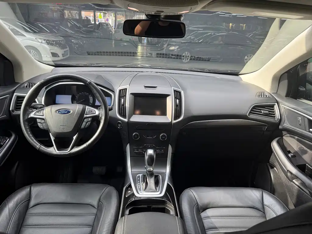 Ford Edge 2015 — фото 11