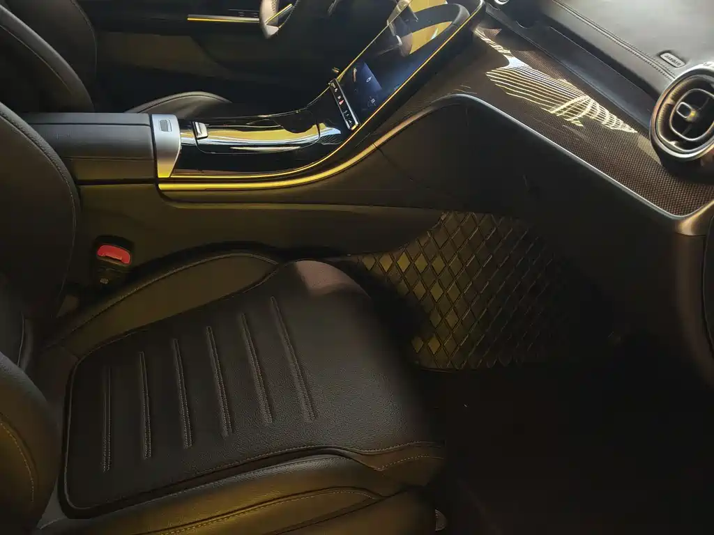Mercedes-Benz C-Class 2023 — фото 11