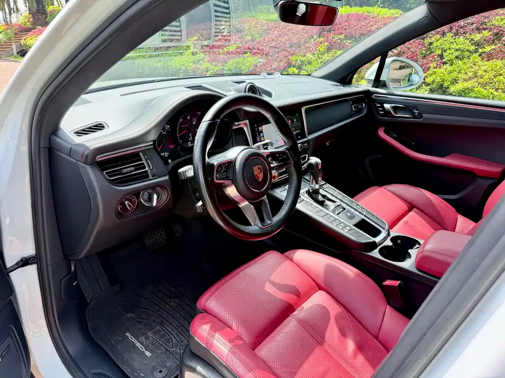 Porsche Macan 2019 — фото 4