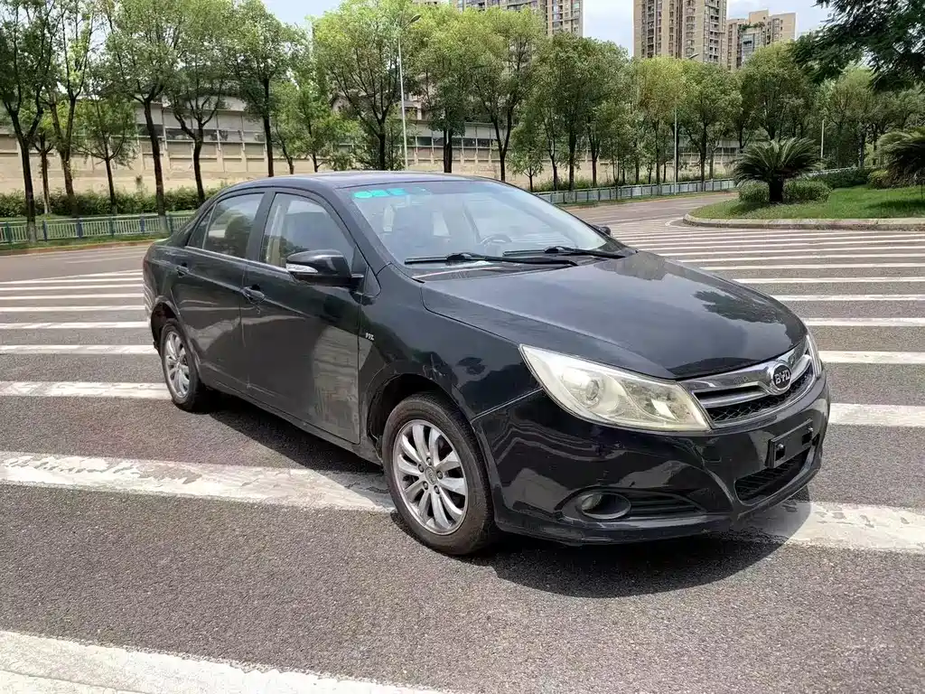 BYD Surui 2014