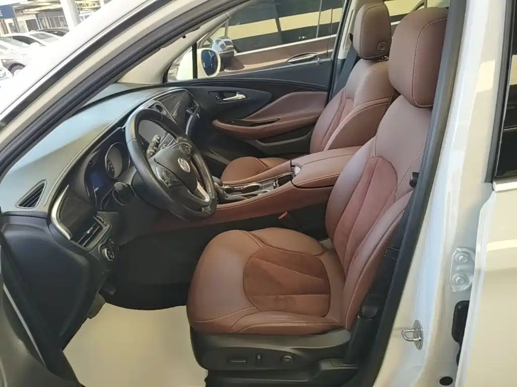 Buick Envision Plus 2017 — фото 15
