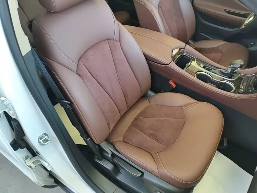 Buick Envision Plus 2017 — фото 25