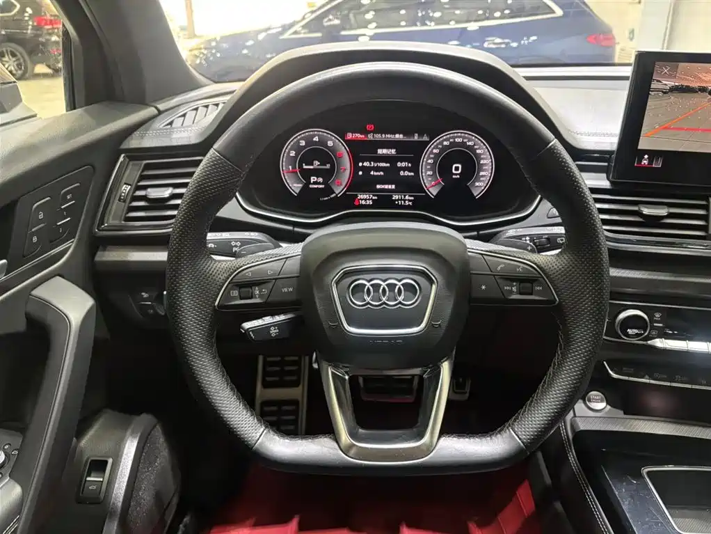 Audi Q5L Sportback 2023 — фото 8