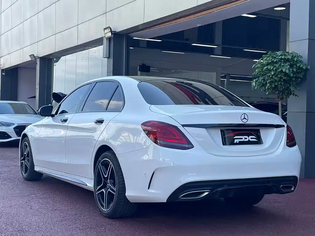 Mercedes-Benz C-Class 2021 — фото 15