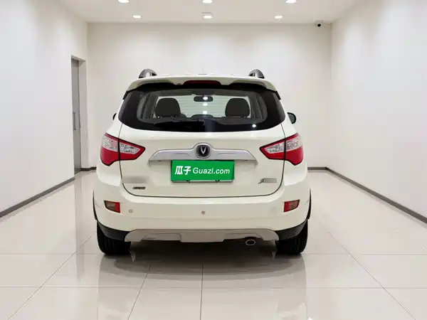 Changan CS35 2015