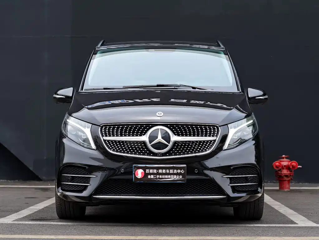 Mercedes-Benz V-Class 2024 — фото 3