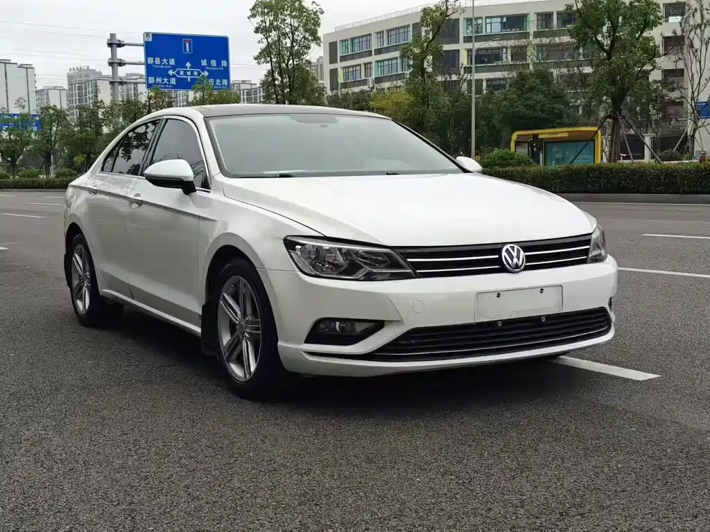 Volkswagen Lamando 2015