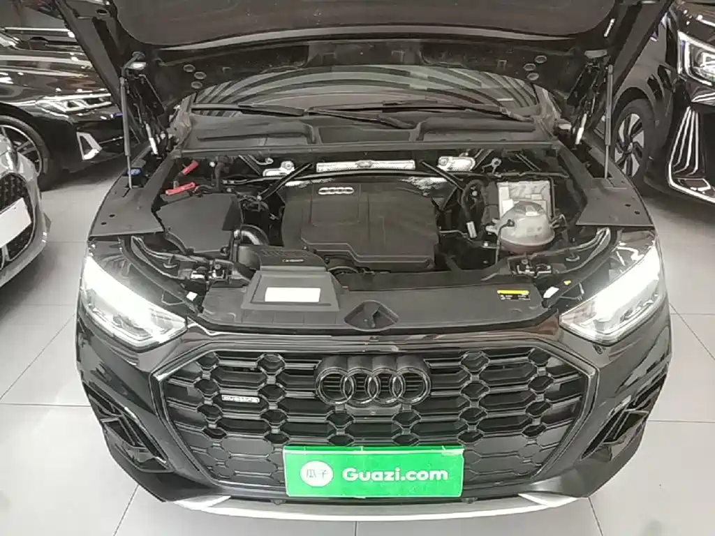 Audi Q5L 2023 — фото 20