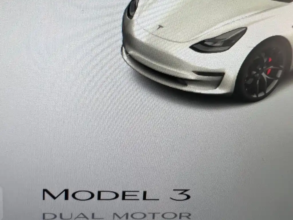 Tesla Model 3 2022 — фото 13