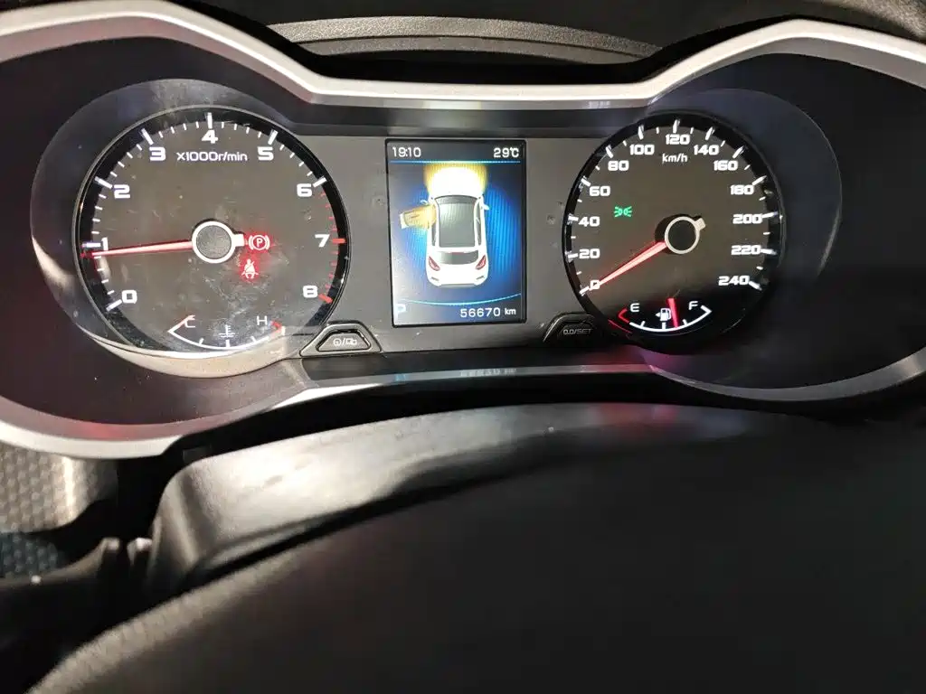 Geely Emgrand GS 2017 — фото 5