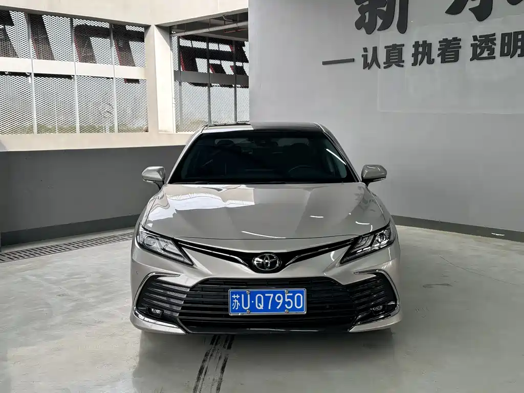 Toyota Camry 2021 — фото 3