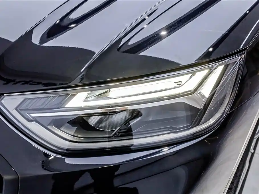 Audi Q5L 2024 — фото 12