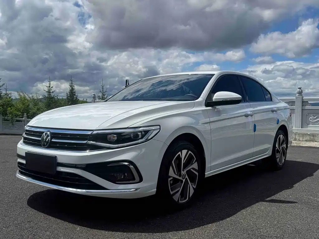 Volkswagen Bora 2023