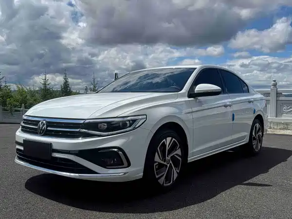 Volkswagen Bora 2023