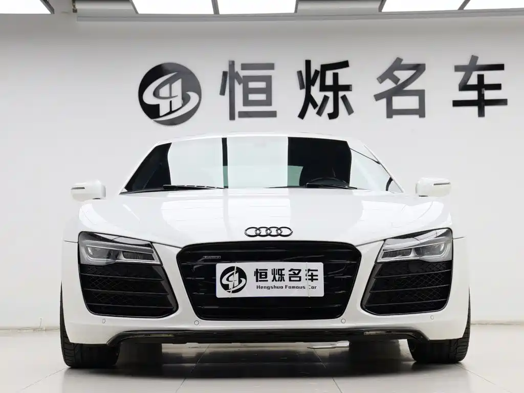 Audi R8 2015 — фото 25