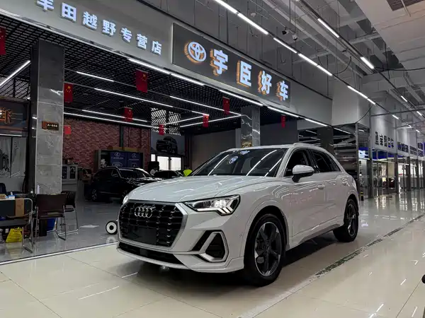 Audi Q3 2022