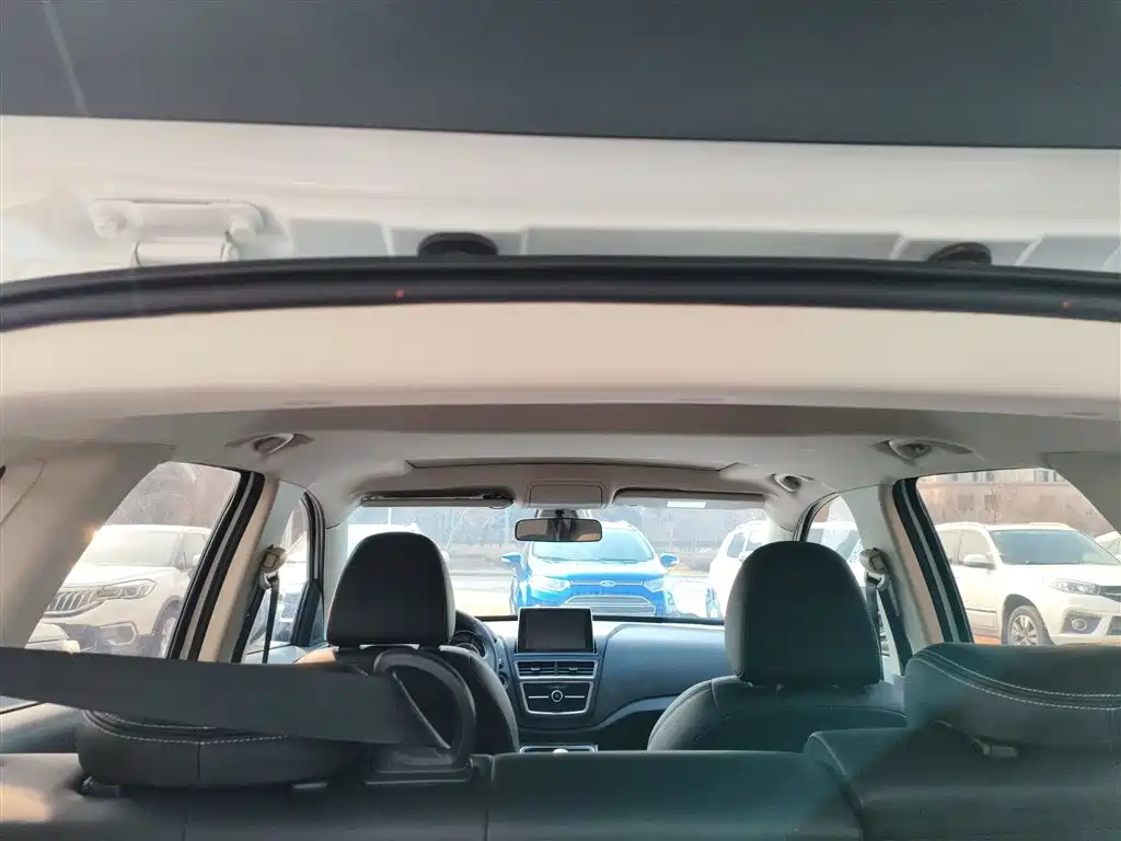 Bestune X40 2019 — фото 18