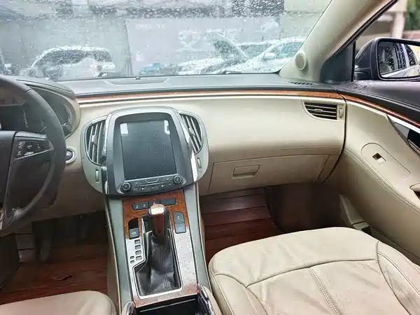 Buick LaCrosse 2010