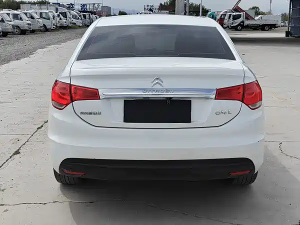 Citroën C4L 2016