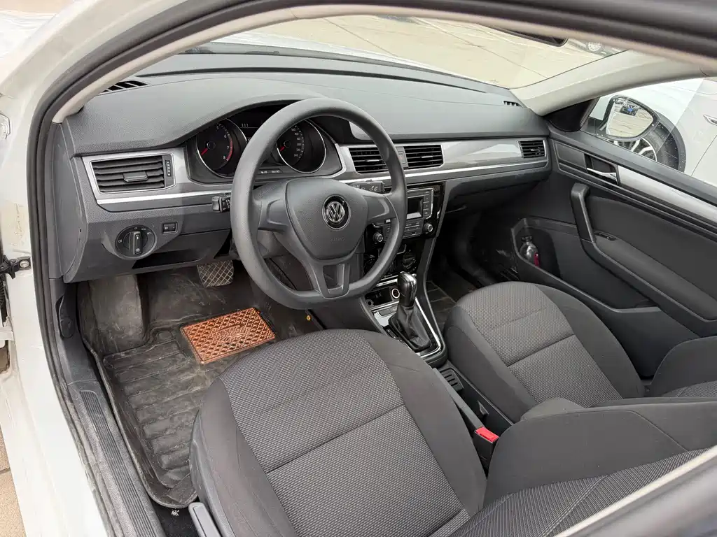 Volkswagen Bora 2021