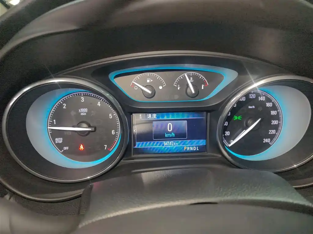 Buick Envision Plus 2016 — фото 12