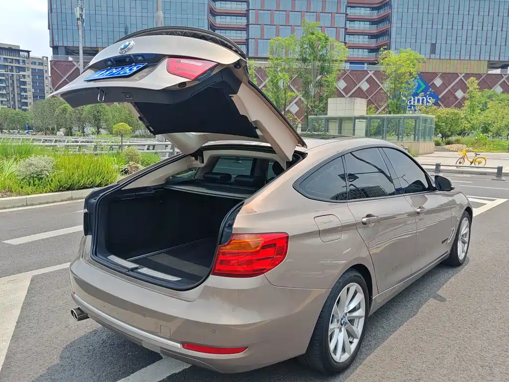 BMW 3 Series GT 2013 — фото 8