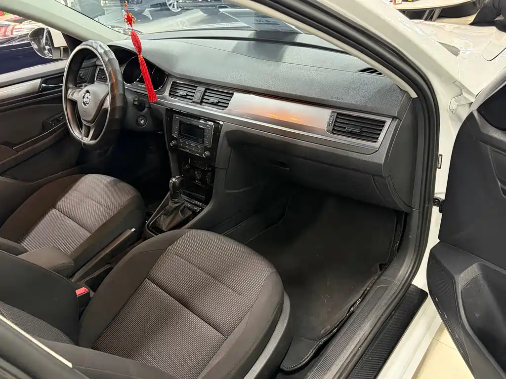 Volkswagen Bora 2023