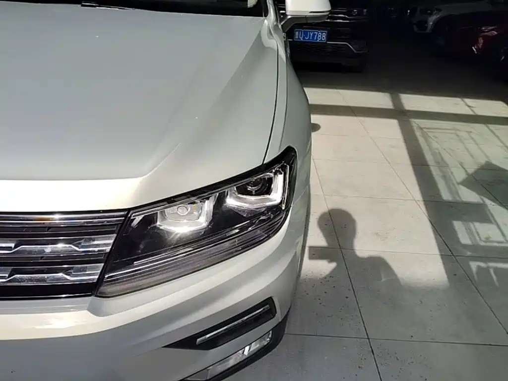 Volkswagen Tiguan L 2019 — фото 24