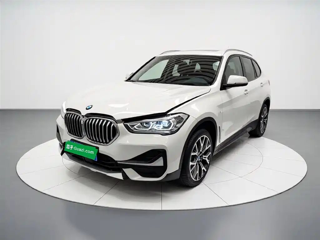 BMW X1 2023 — фото 1