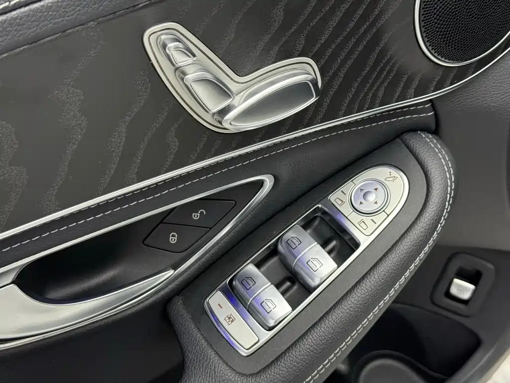 Mercedes-Benz C-Class 2020