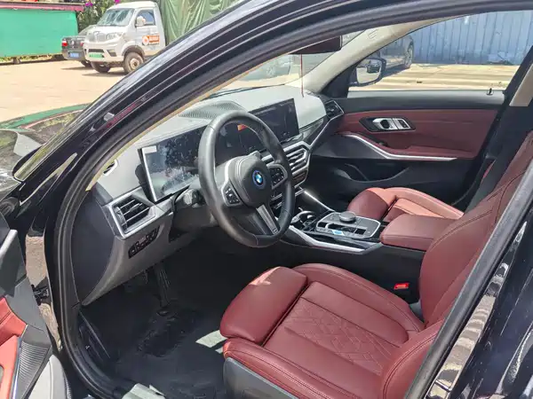 BMW i3 2023