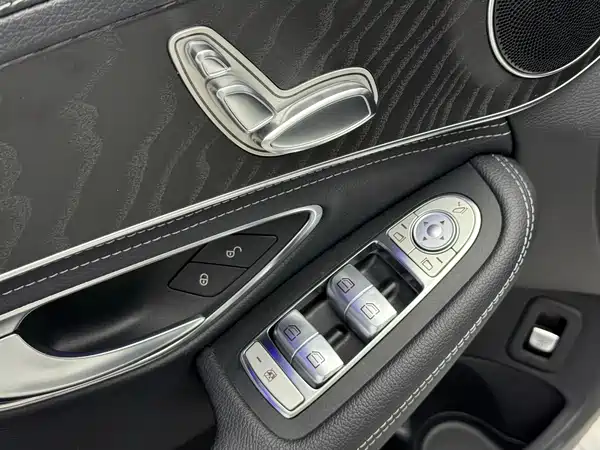 Mercedes-Benz C-Class 2020