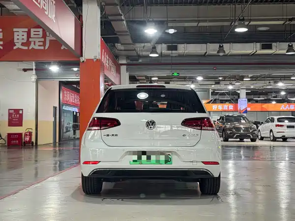 Volkswagen Golf Pure Electric 2020