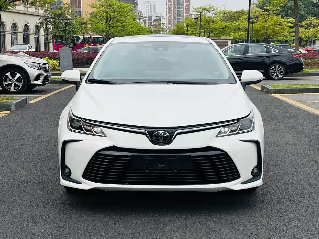 Toyota Corolla 2020 — фото 2